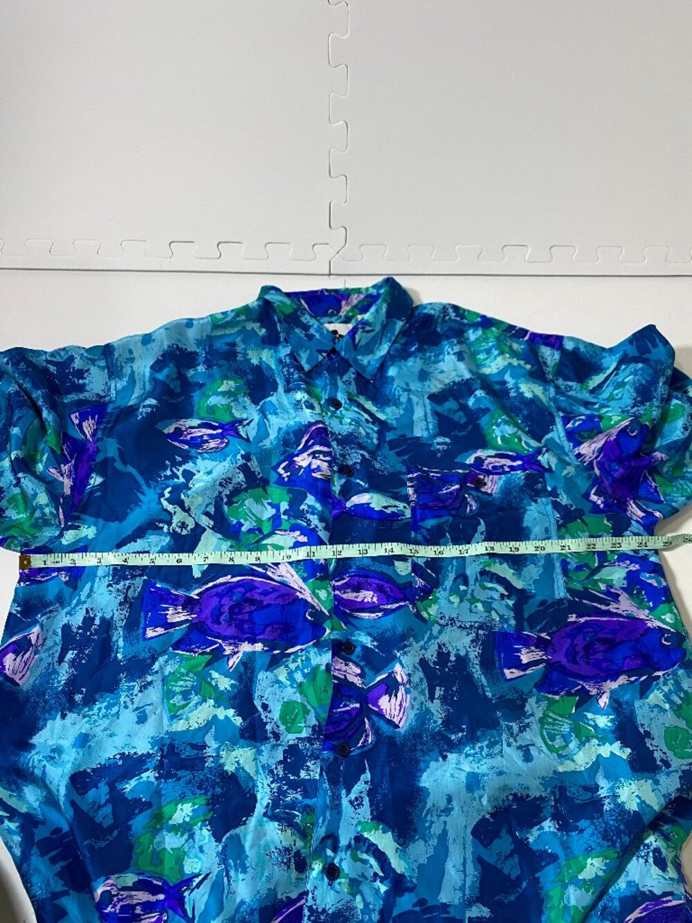VINTAGE HILO HATTIE 100% Silk Hawaiian Fish Button-up Shirt Blue Purple Green, L - Picture 4 of 6
